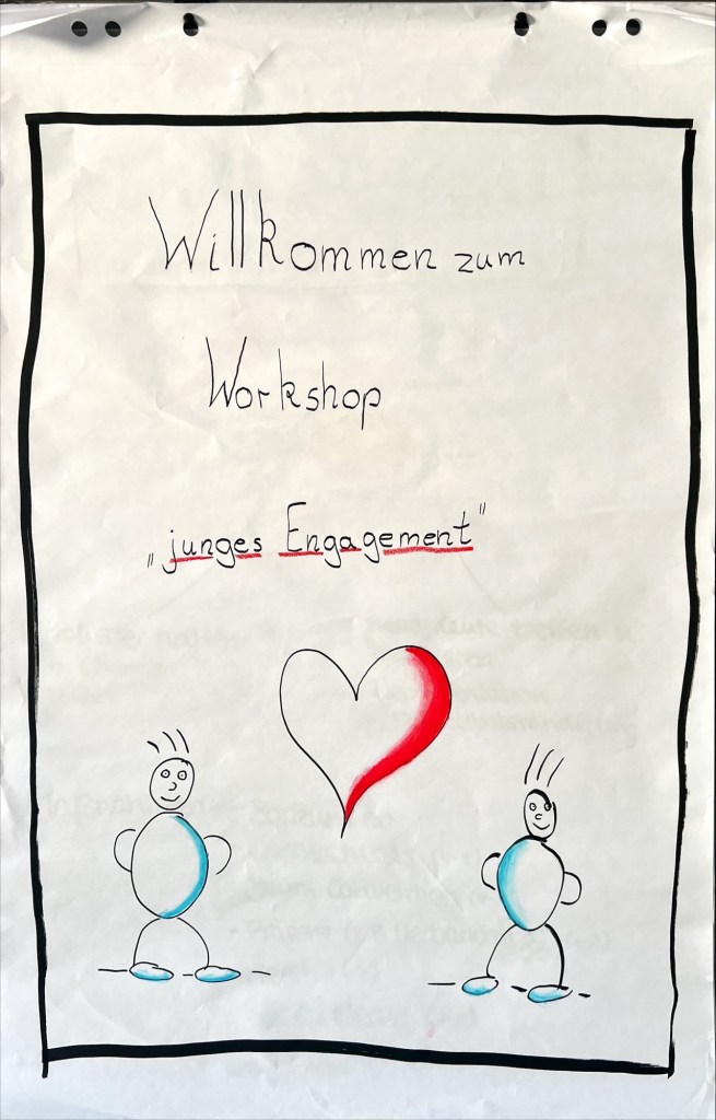 Handgezeichnetes Willkommensposter zum Workshop „Junges Engagement“ der Sportjugend Niedersachsen mit Herzsymbol und Figuren – Symbol für Jugendbeteiligung, Partizipation und jugendfreundliche Vereinsarbeit.
